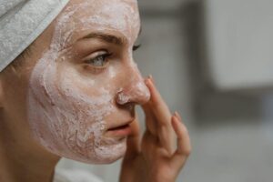 Panduan Memilih Klinik Kecantikan Aman, Wujudkan Kulit Sehat Alami